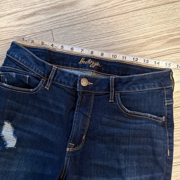 Bootlegger Jeans 👖 - Picture 4 of 8